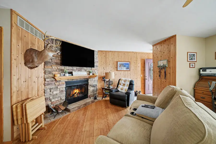 50362 Eastside Drive, Dowagiac, MI 49047 - Image #3