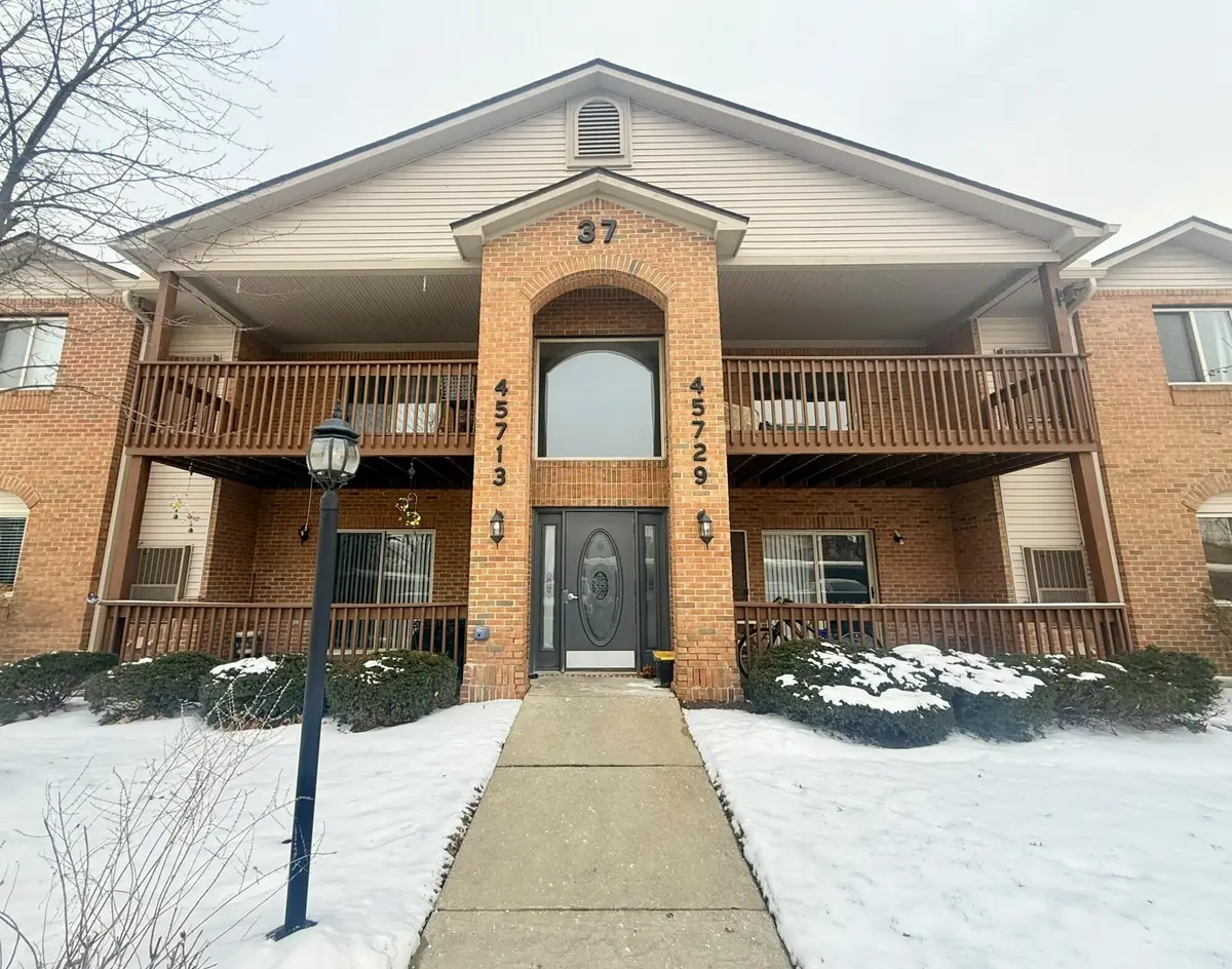 45717 Prairiegrass Court, Van Buren Township, MI 48111 - Image #1