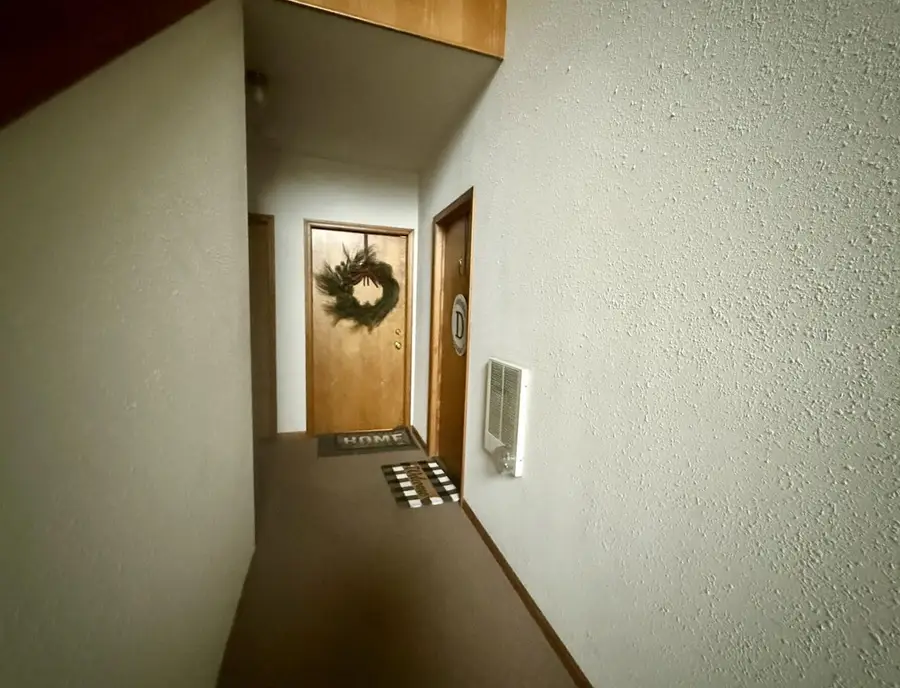 45717 Prairiegrass Court, Van Buren Township, MI 48111 - Image #2