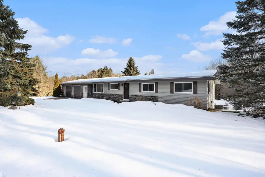 2094 S 88th Avenue, Shelby, MI 49455 - Image #3