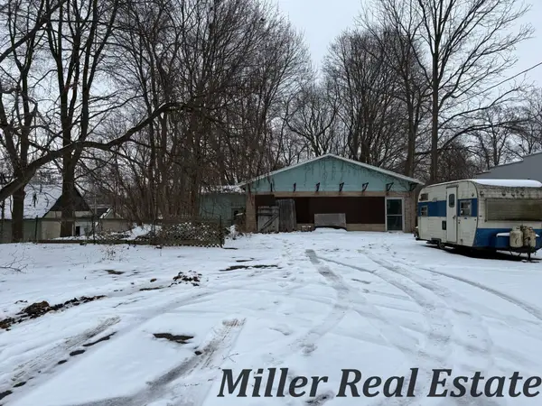 607 S Michigan Avenue, Hastings, MI 49058