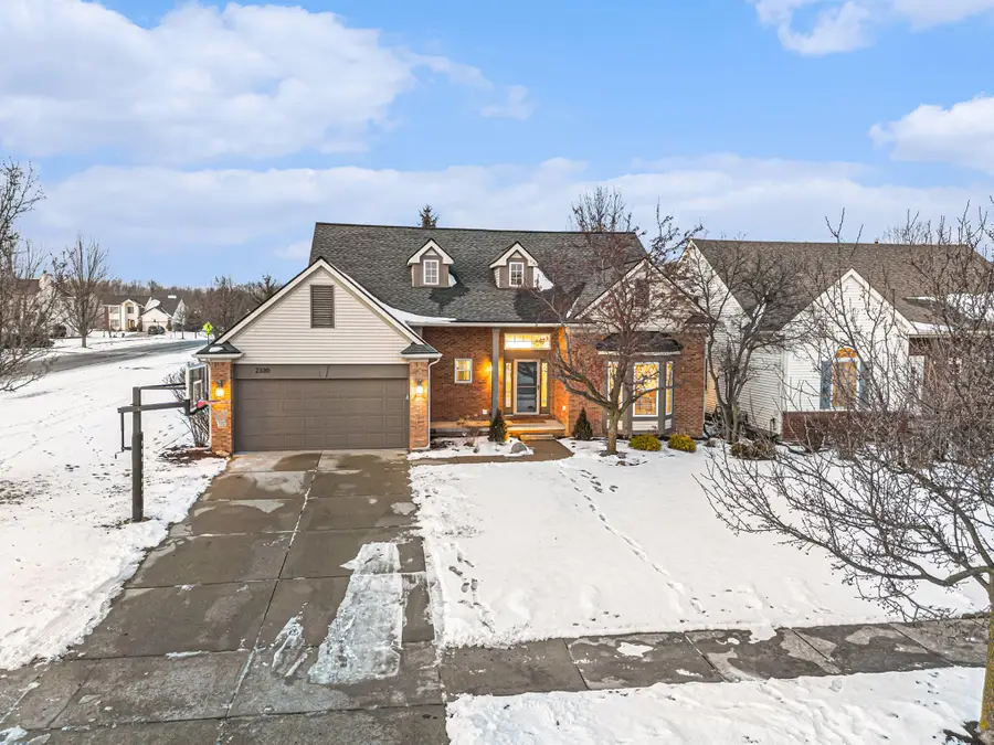 2330 Courtney Circle Court, Ann Arbor, MI 48103 - Image #3