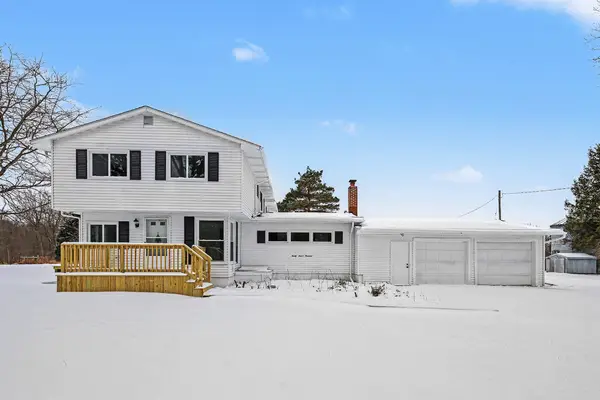 9700 Fenner Road, Perry, MI 48872