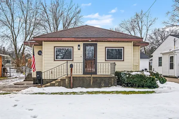 128 W Averill Street, Sparta, MI 49345