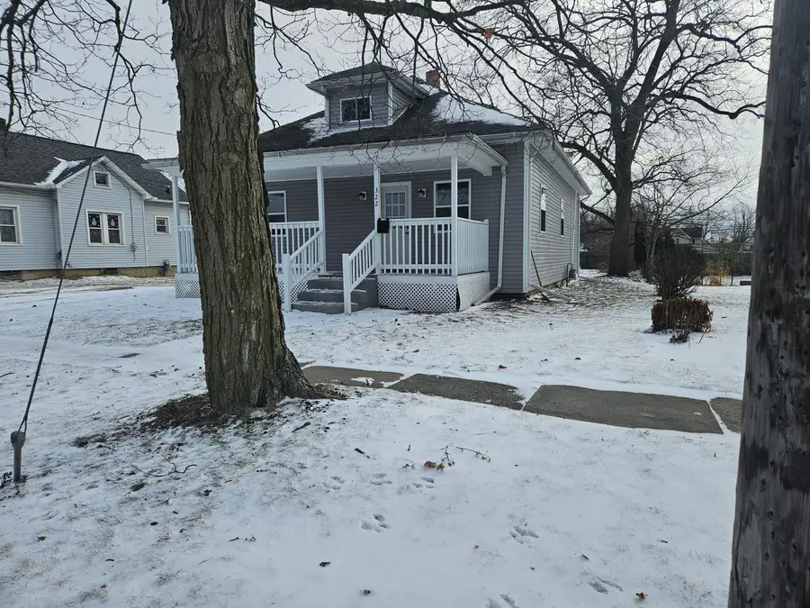 322 Lawrence Avenue, Adrian, MI 49221 - Image #2
