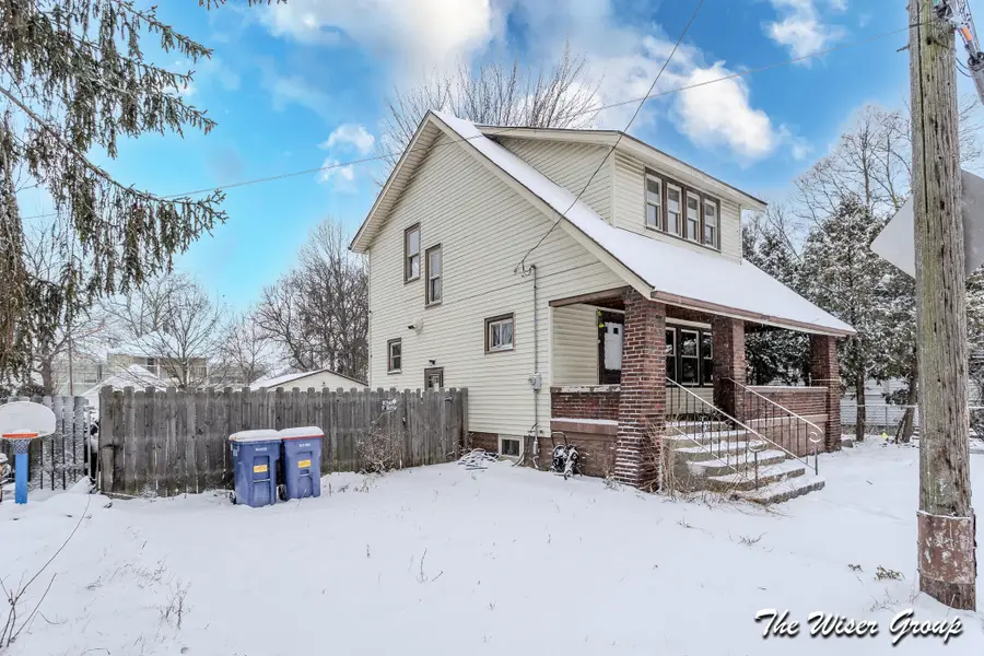 1513 Seward Avenue Nw, Grand Rapids, MI 49504 - Image #3