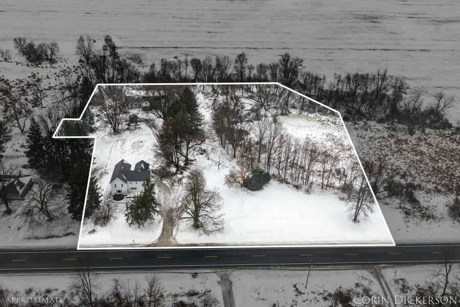 5306 W Carson City Road, Greenville, MI 48838 - Image #2