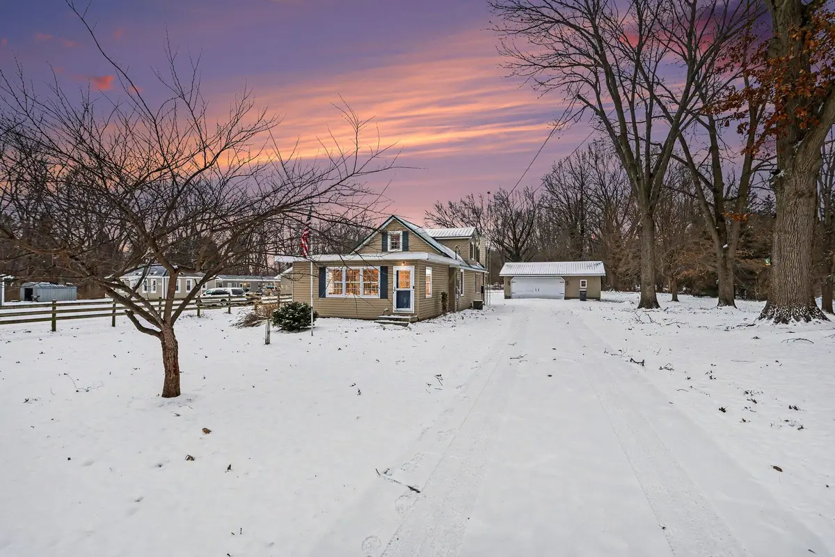 2844 W Glenlord Road, Stevensville, MI 49127 - Image #1