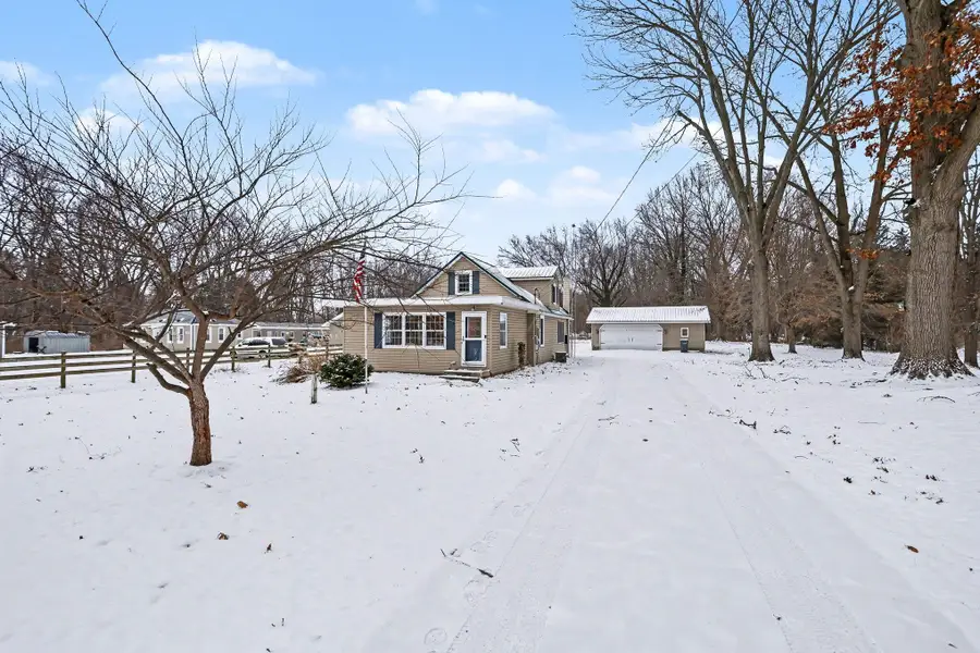 2844 W Glenlord Road, Stevensville, MI 49127 - Image #3