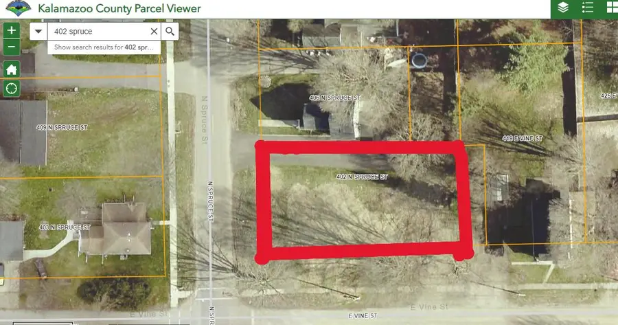 402 N Spruce Street, Vicksburg, MI 49097 - #3