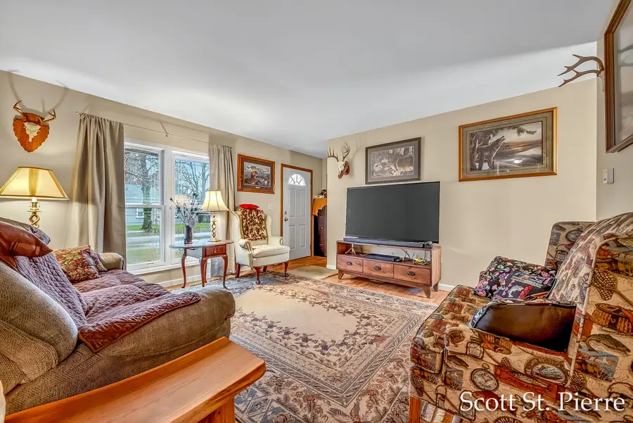 1053 S Livingston Street, Whitehall, MI 49461 - Image #3