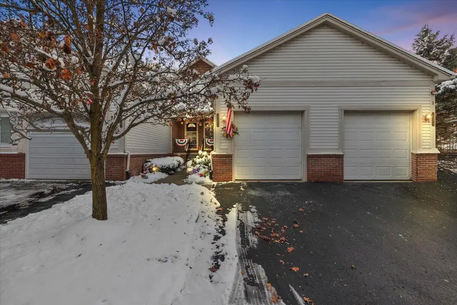 3263 Baldwin Woods Drive #7, Lake Orion, MI 48359 - Image #2
