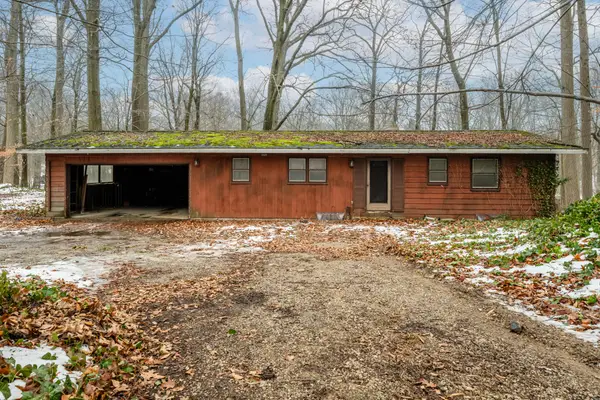 5659 M 63 N, Coloma, MI 49038