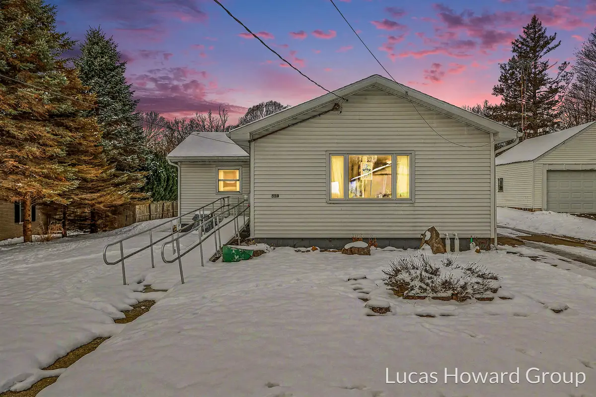 559 N Madison Street, Marshall, MI 49068 - Image #1