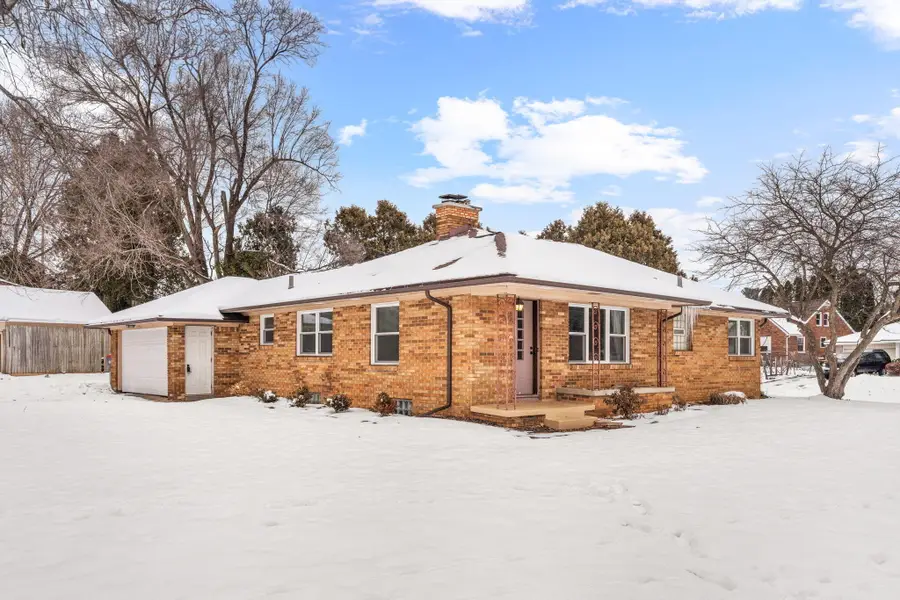 2113 Hamstead Road Nw, Grand Rapids, MI 49504 - Image #3