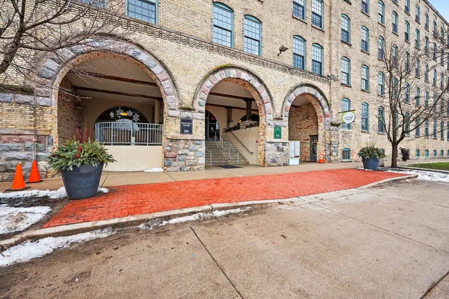 940 Monroe Avenue Nw #416, Grand Rapids, MI 49503 - Image #2