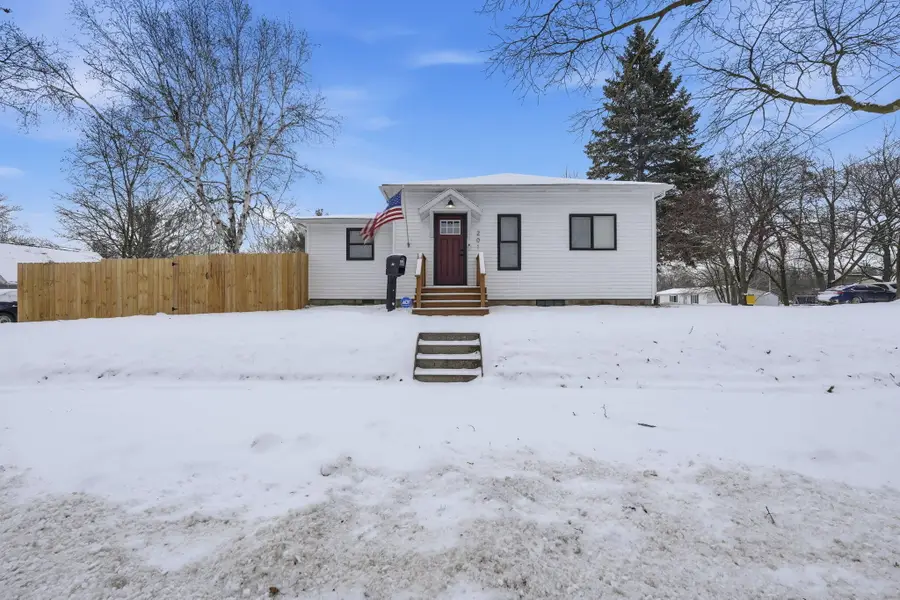 201 Grafton Avenue, Alma, MI 48801 - Image #2