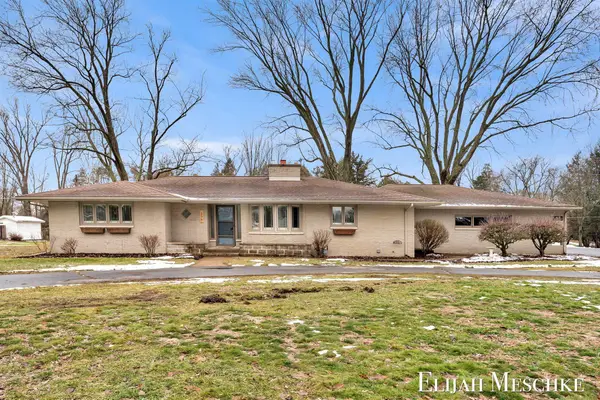 296 Henry Street, Coopersville, MI 49404