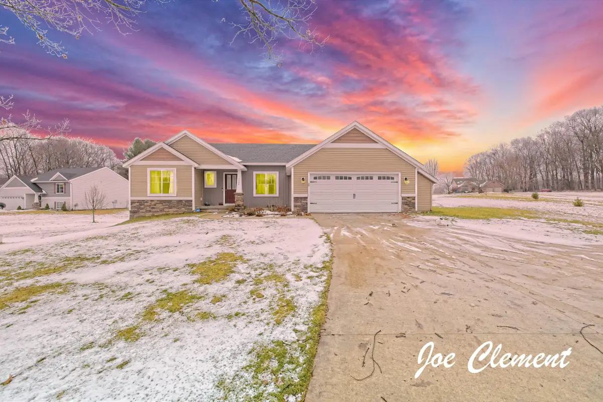 7348 17 Mile Road Ne, Cedar Springs, MI 49319 - Image #1