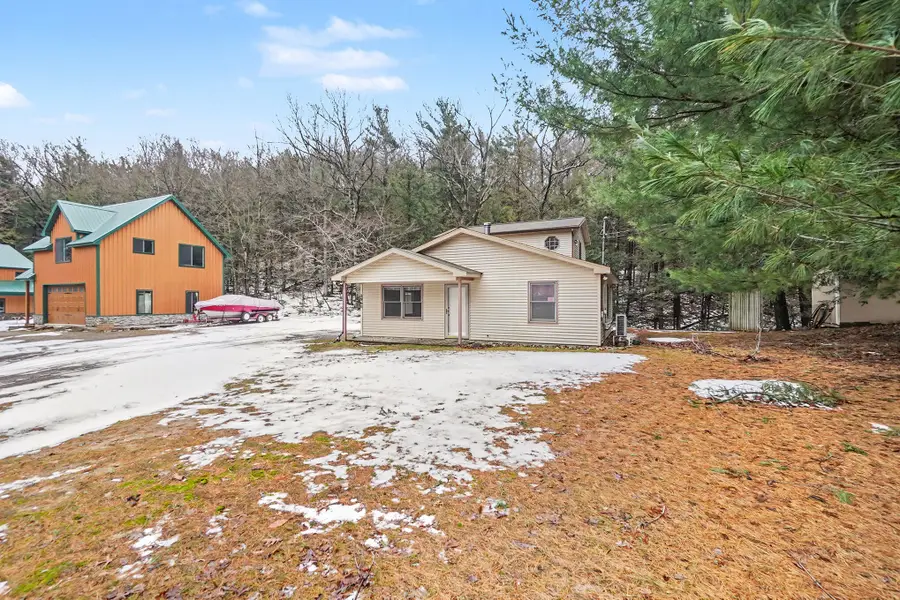2960 N Sahara Trail, Mears, MI 49436 - Image #3