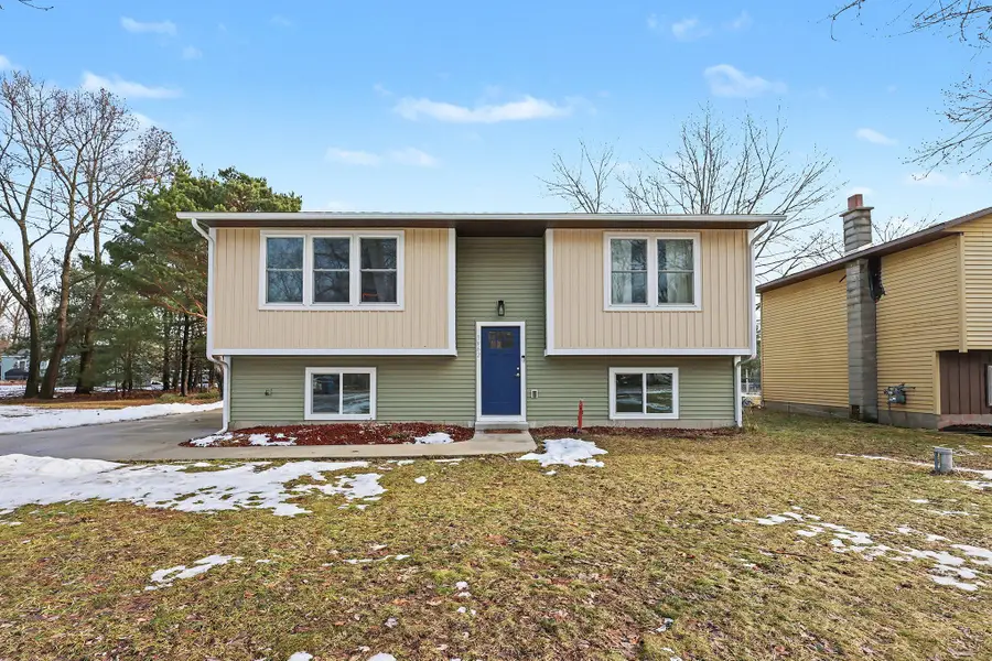 3962 Taylor Street, Norton Shores, MI 49444 - Image #3