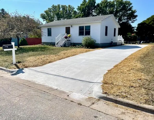 210 S Jackson Road, Ludington, MI 49431 - Image #1