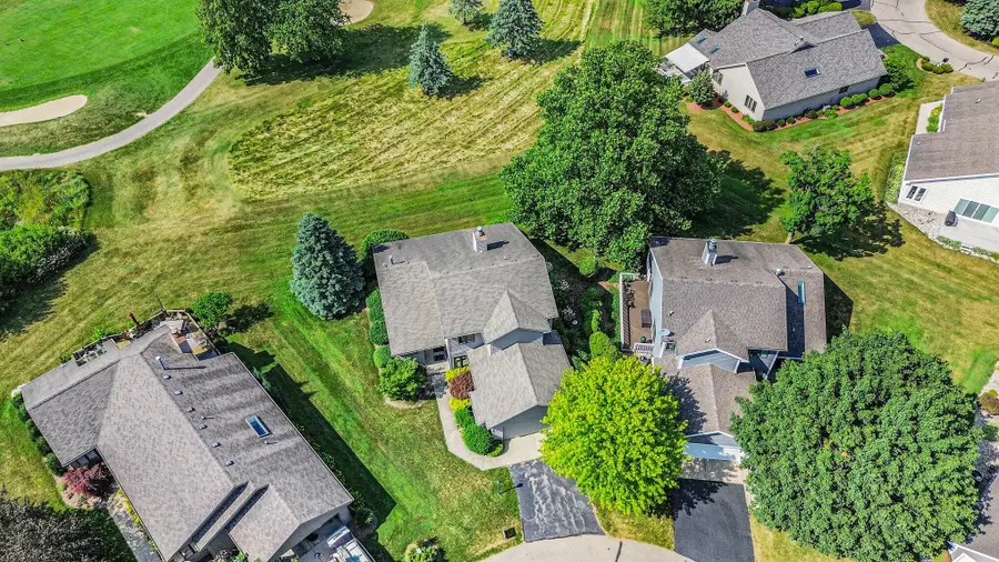 1721 Fountainview Court Se, Caledonia, MI 49316 - Image #2