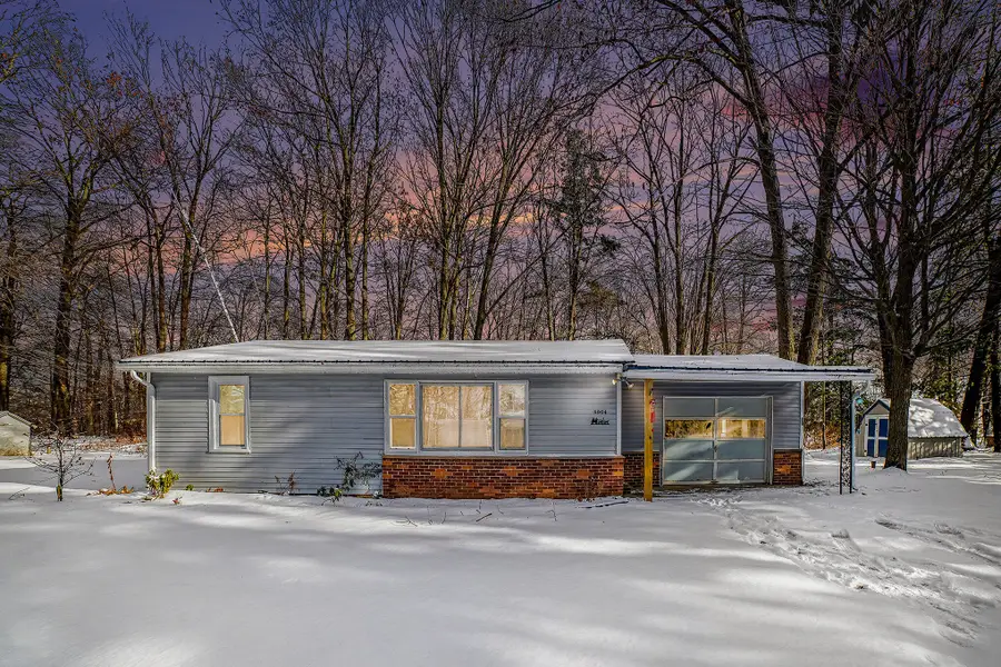 8904 Yoder Drive, Farwell, MI 48622 - Image #2