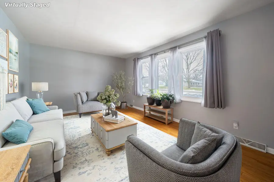 8252 Lamplight Drive, Jenison, MI 49428 - Image #2