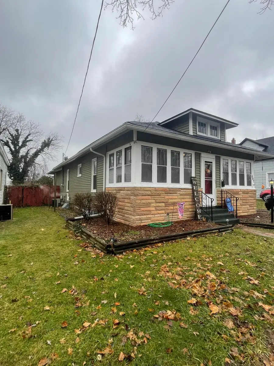 647 N 7th Street, Niles, MI 49120 - #2