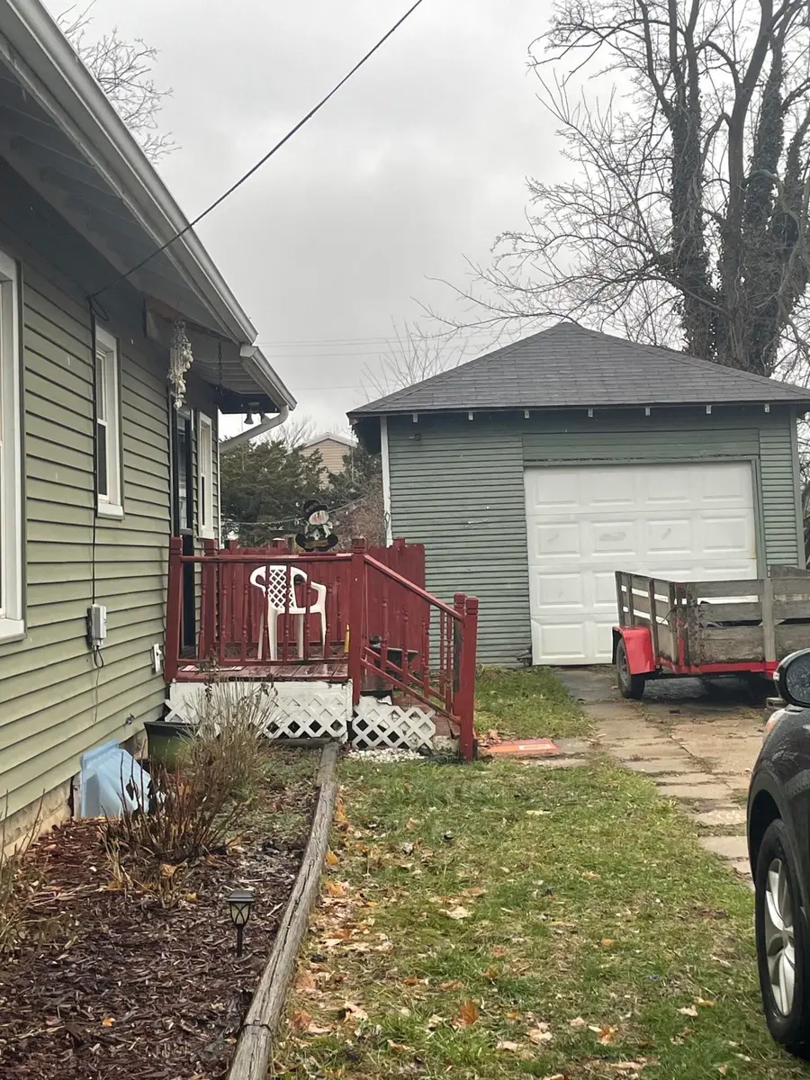 647 N 7th Street, Niles, MI 49120 - #3