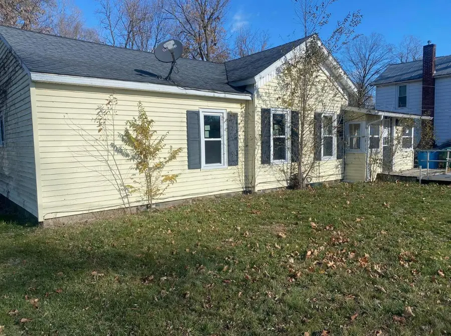 218 W Market Street, Centreville, MI 49032 - Image #2