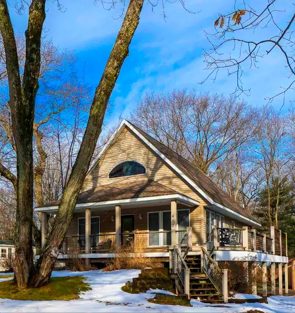 410 N Spencer Road, Mears, MI 49436