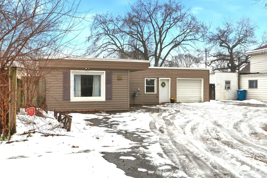254 Holly Street Sw, Grand Rapids, MI 49548 - Image #2