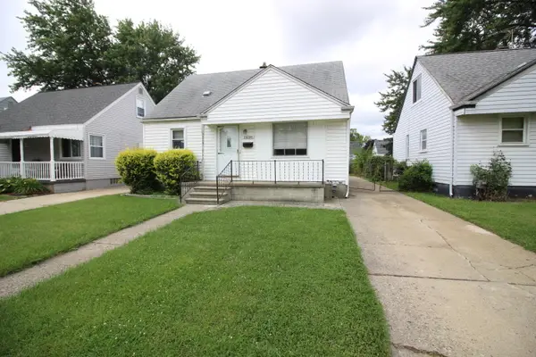 26095 Pattow Street, Roseville, MI 48066