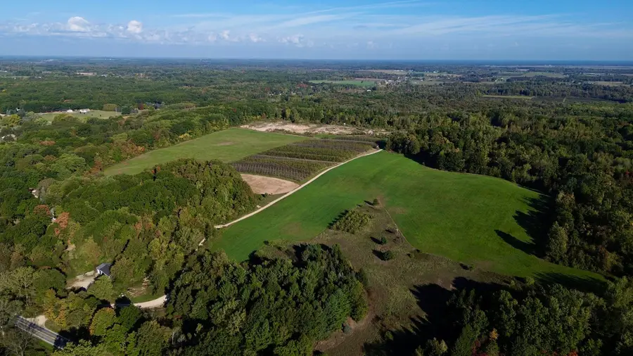 2195 20 Mile Road Nw, Kent City, MI 49330 - Image #2