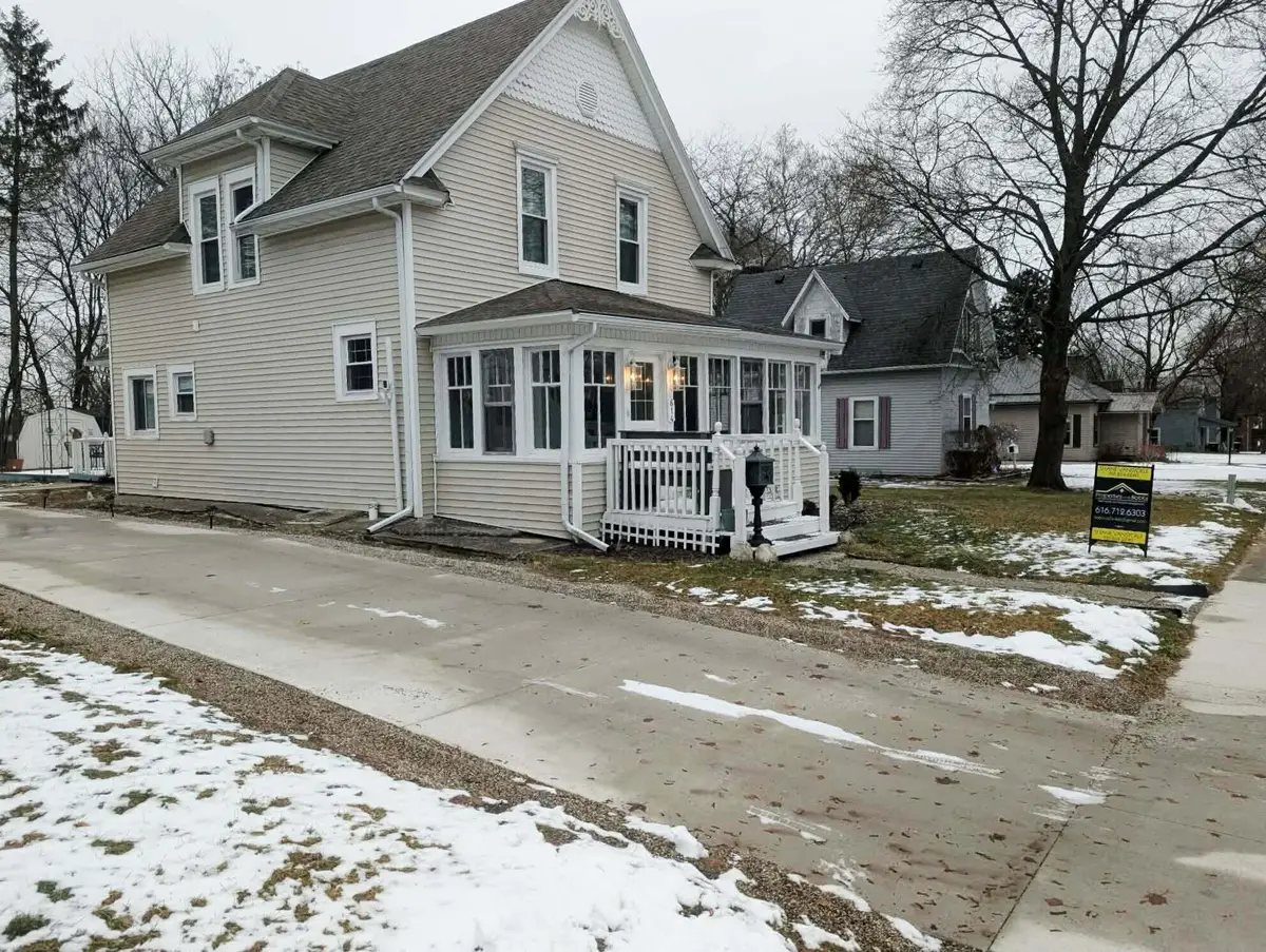 614 W Cass Street, Greenville, MI 48838 - Image #1