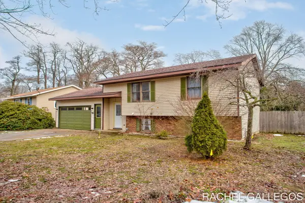 785 Easy Court, Holland, MI 49423