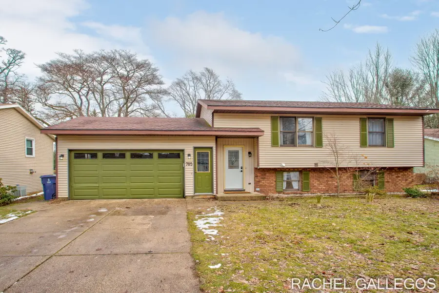 785 Easy Court, Holland, MI 49423 - Image #2