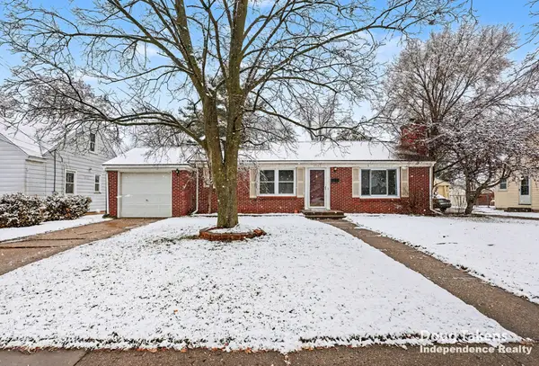 1047 Ellsmere Street Ne, Grand Rapids, MI 49505