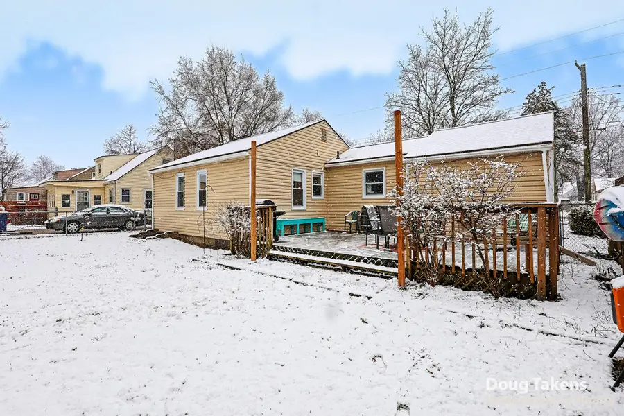 1047 Ellsmere Street Ne, Grand Rapids, MI 49505 - Image #3