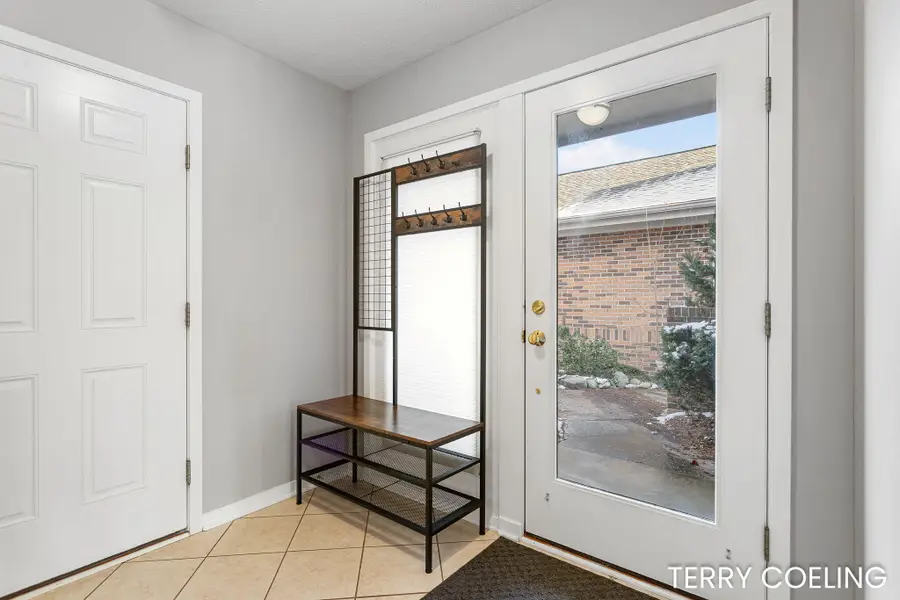 2868 Grand Isle Drive Ne, Belmont, MI 49306 - Image #3