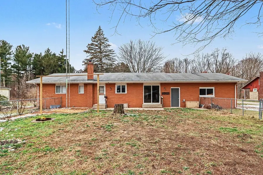 57219 65 1/2 Street, Hartford, MI 49057 - Image #2