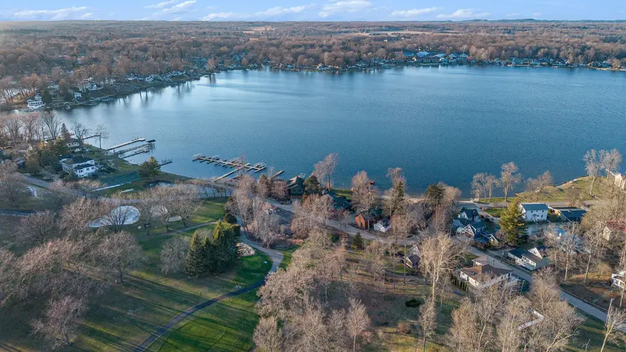 4862 Knoll Court, Watervliet, MI 49098 - Image #2