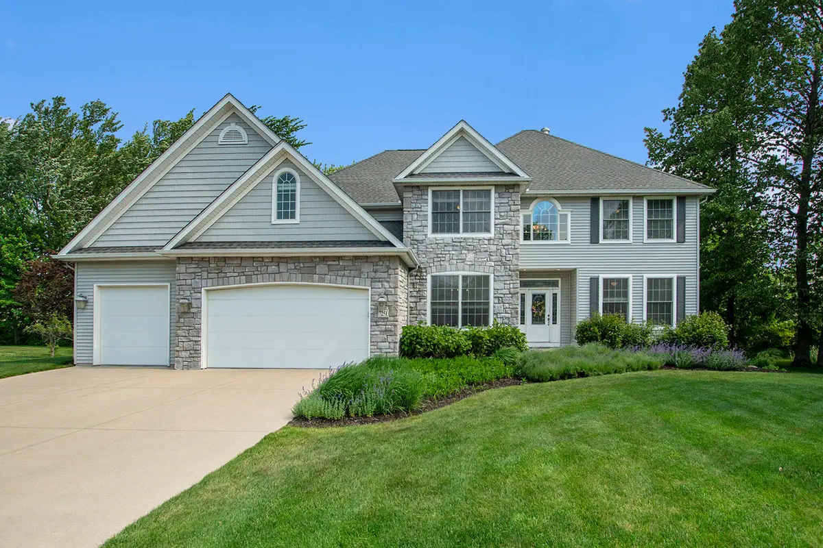 7251 Beverly Drive, South Haven, MI 49090 - Image #1