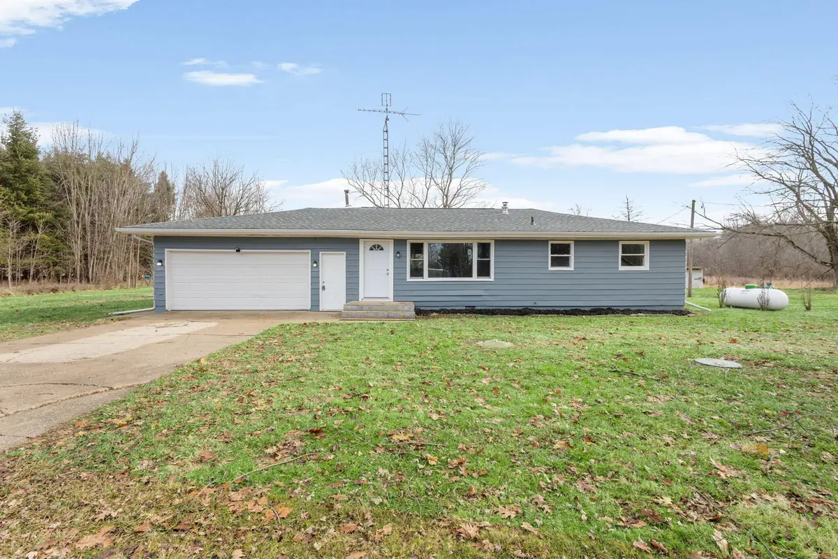 63041 70th Street, Watervliet, MI 49098 - Image #1