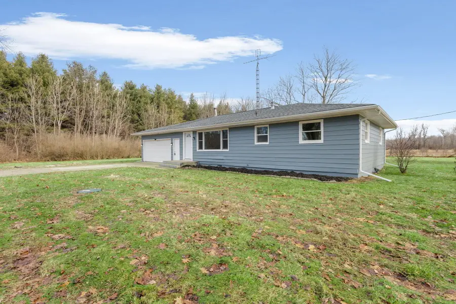 63041 70th Street, Watervliet, MI 49098 - Image #2