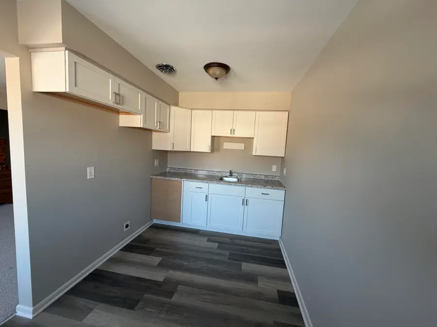 17540 N Mack Avenue #10, Grosse Pointe, MI 48230 - Image #3