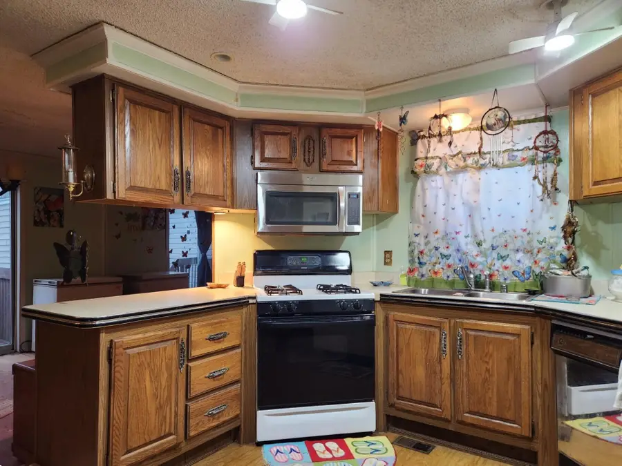 1281 E Pontaluna Road #35, Norton Shores, MI 49456 - Image #3