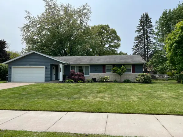 2441 N Division Avenue, Holland, MI 49424